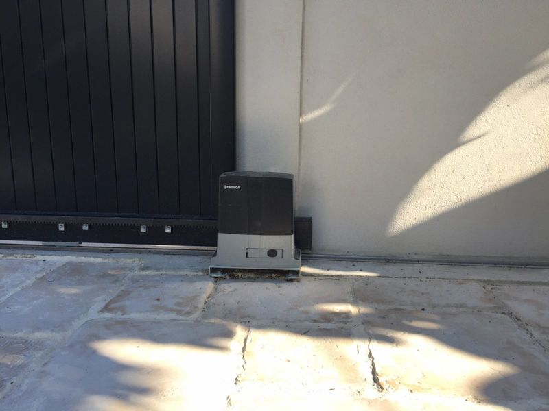 Mécanisme du portail sur Martigues